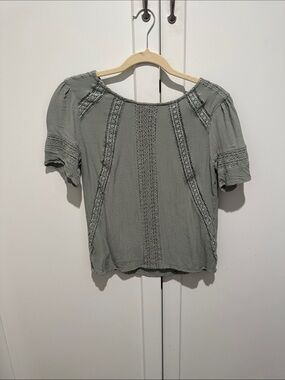 Women's Sage Crochet-Trim Short Sleeve Top